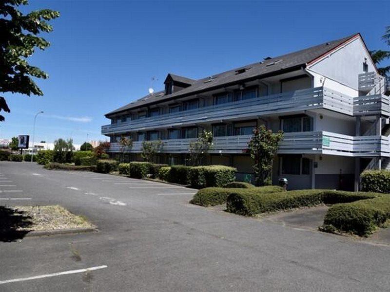 Greet Hotel Châtellerault Eksteriør billede