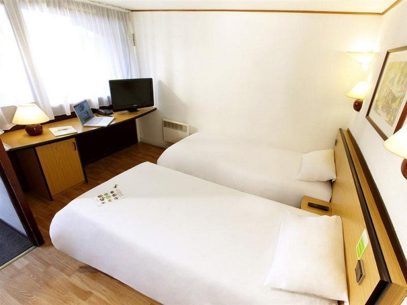 Greet Hotel Châtellerault Eksteriør billede