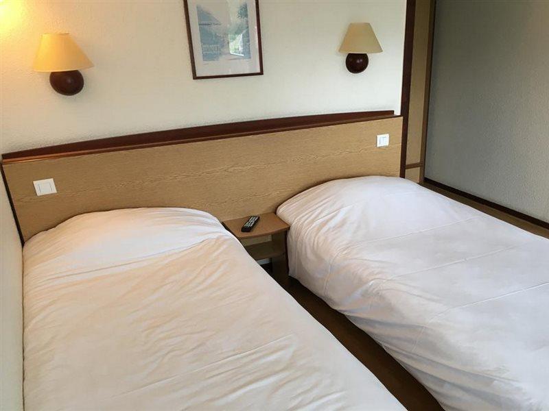 Greet Hotel Châtellerault Eksteriør billede