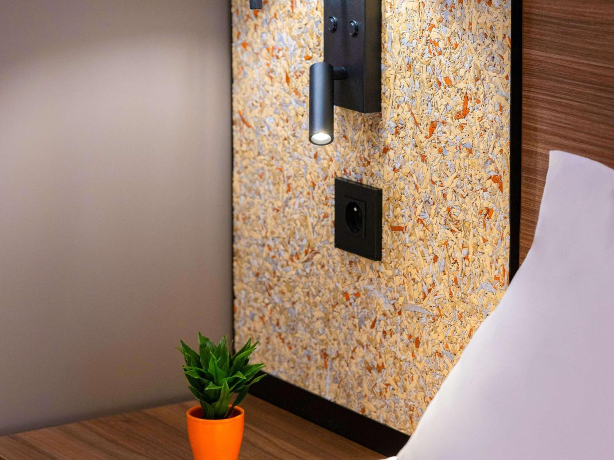 Greet Hotel Châtellerault Eksteriør billede